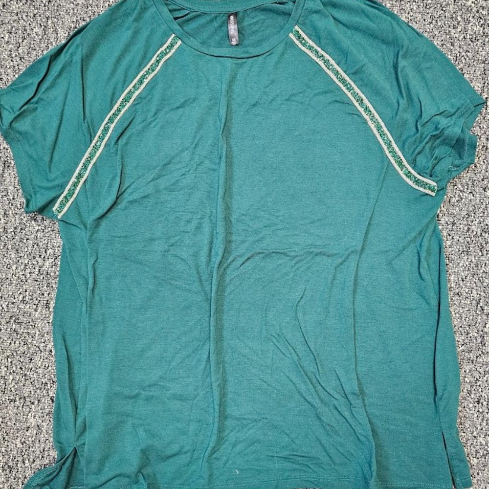 BOGO🎀 Massini Emerald Green T-Shirt with Bling- Size 1X